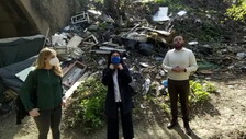Blitz di Fratelli d'Italia nel Parco del Pineto: le immagini che gridano vendetta