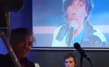 Sanremo 2021, lo sfregio finale di Morgan: Bugo canta e lui suona. Boom di commenti