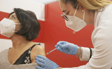 Finalmente ecco i vaccini. Ora il piano può decollare