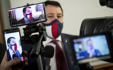 Avanzano Lega e Forza Italia, frena FdI. Il sondaggio che fa tremare Pd e M5s