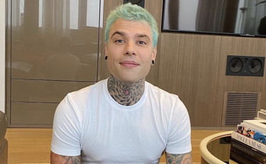 Appuntamento rimandato con un sms, la nonna di Fedez resta senza vaccino