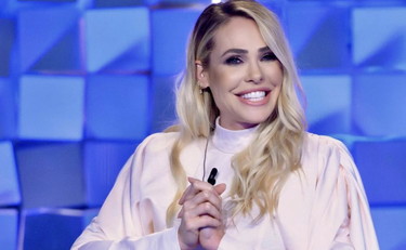 Lo sai che io te la...Ilary Blasi senza pudore con la Toffanin