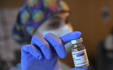 AstraZeneca, Berlino e Monaco sospendono il vaccino chi ha meno di 60 anni