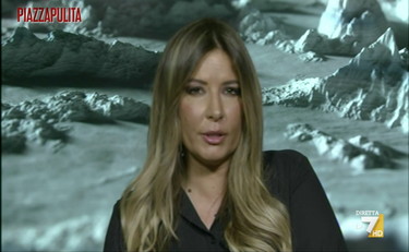 La Lucarelli critica Salvini e i ristoratori in crisi: Senza buonsenso chi vuole riaprire