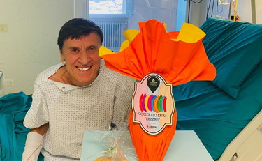 Gianni Morandi, il dramma dietro ai sorrisi social. Mi devono sedare...