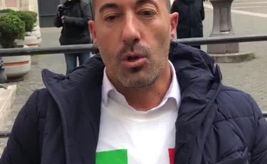 I ristoratori incatenati davanti alla Camera