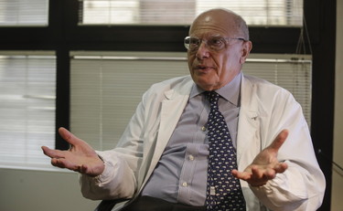 Sbagliato riaprire le scuole, Galli a valanga sulle varianti tra i bambini