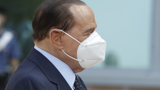 Silvio Berlusconi ricoverato: Accertamenti. Paura per il Cav dopo il Covid