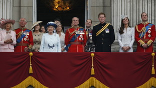 Harry e Meghan di nuovo nella bufera per la reazione alla morte del principe Filippo