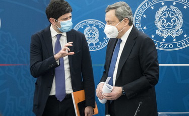 Doppio balzo della Sardegna: da zona bianca a rossa. Ecco i colori di tutte le Regioni