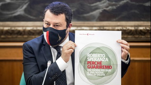 Volgarità e arroganza, non merita commenti. Salvini contro Speranza e poi avverte: Al Governo fino a che c'è bisogno