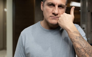 Christian Vieri a tutta birra, svolta nel business. Vuole invadere i supermercati