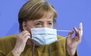 La Merkel fa il vaccino, ma il Covid tormenta la Germania: Situazione molto seria