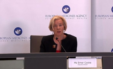 Vaccini, ok dell'Ema a J&J: rari casi di coaguli ma più benefici