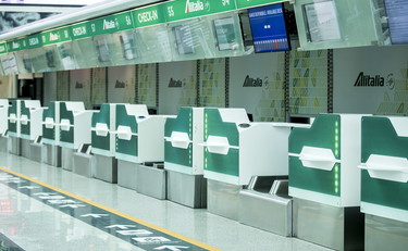 L'Unione Europea sta facendo fallire Alitalia dopo i salvataggi di Air France e Lufthansa