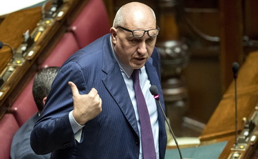 Ascoltate e pensate... Crosetto, la verità sul video di Grillo. E umilia la sinistra