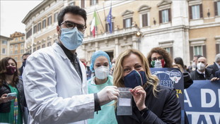 Test antidroga per la Meloni, parte la sfida dello screening. «Ora tocca ai grillini», ma il M5S tace