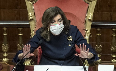 La bufala dei voli di Stato per infangare la Casellati