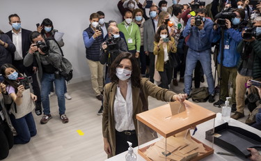 Salvini applaude la destra anti-lockdown per la vittoria alle elezioni di Madrid