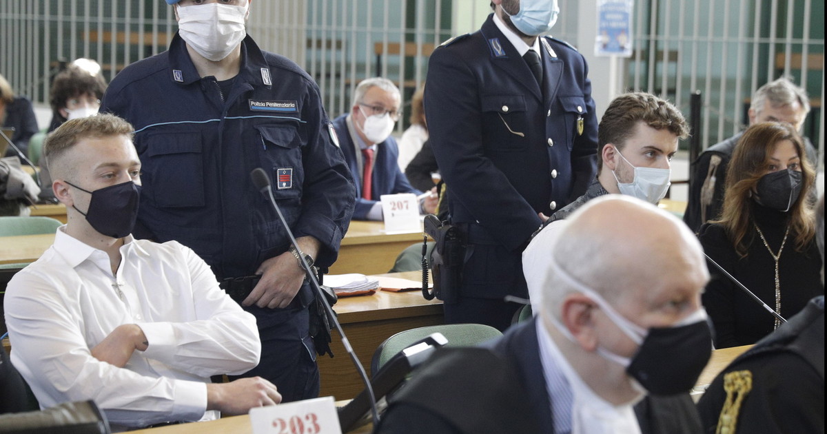 Omicidio Cerciello: ergastolo ai due ragazzi americani che ...