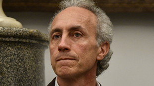 Furia di Marco Travaglio contro Nicola Zingaretti che mette a rischio la sua Virginia Raggi