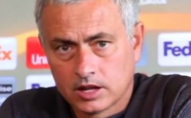 Mourinho già canta, cosa gli fanno fare i tifosi della Roma