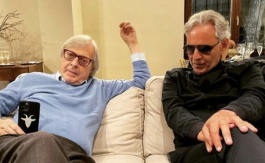 Duetto canoro, perché Sgarbi teme di affossare Bocelli