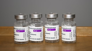 AstraZeneca non sa più a cosa aggrapparsi: per salvarsi con il Governo cerca un lobbista