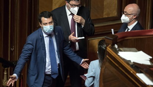 Per l'inutile processo a Salvini paghino di tasca loro 152 senatori