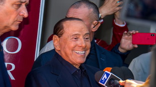 Berlusconi pronto ad essere dimesso: oggi alle 18 esce dal San Raffaele e torna a casa
