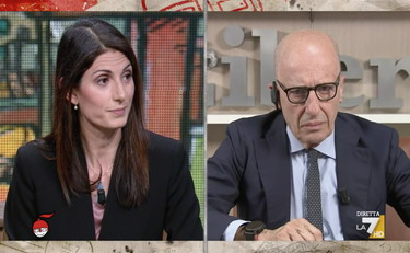 La Raggi è sempre più imbarazzante: a pagare sono sempre i cittadini. Asfaltata sul fallimento a Roma