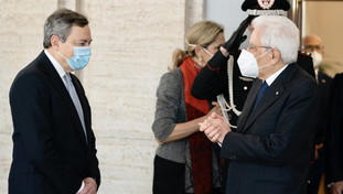 Salta il Mattarella-bis? Sono vecchio, la rivelazione del presidente che coinvolge Draghi