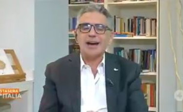 È ancora più efficace, Pregliasco punta sul mix di vaccini