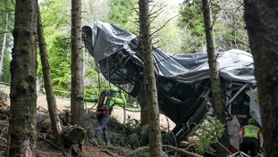 Quattordici morti per...  Strage in funivia, i dettagli choc dalla Procura