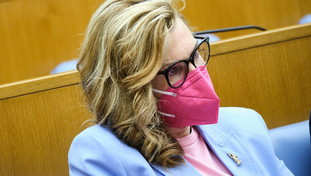 Perché l'ho fatto Biancofiore in lacrime lascia Berlusconi, la confessione