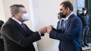 L'emergenza migranti fa arrabbiare Draghi con la Ue: Basta lasciarci soli