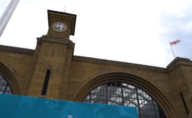 Euro 2020, la Coppa degli europei esposta a Londra