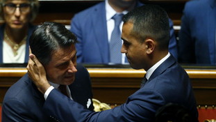 Se Conte non vuole finire travolto prepari l'armistizio con Di Maio. E spunta l'aiutino del centrodestra