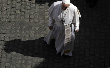 Bomba del Papa su Cl, Sant'Egidio, neocat: l'obbligo e la strage che sconvolge la Chiesa