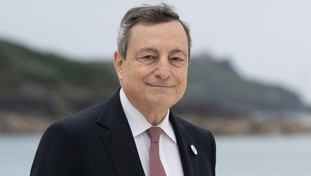 Draghi è stufo della lentezza della politica. Decisione choc, rivoluzione e ministri commissariati