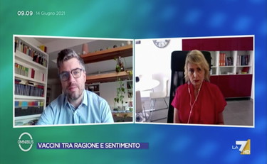 Chiacchiere da bar. Scontro tra la Viola sbugiardata e Feltri: Non mi dica come fare l'immunologa