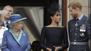 Da evitare a tutti i costi: il retroscena dietro la nuova strategia di Harry e Meghan e la paura della Regina