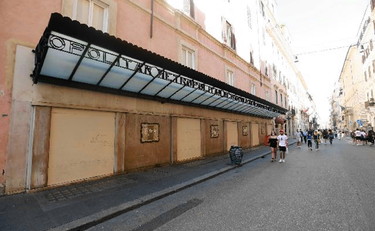 Zingaretti e Raggi si fanno la guerra e il Metropolitan rimane chiuso