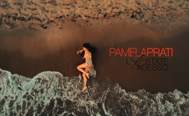 Pamela Prati più hot che mai nel singolo 