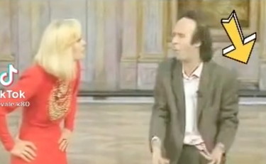 Il siparietto hot tra la Carrà e Benigni nell'incursione a “Fantastico”