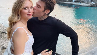 Guerra aperta tra i Ferragnez e Renzi sul ddl Zan: “Pipì sulla testa degli italiani”