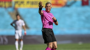 Italia-Inghilterra, Kuipers è l'arbitro più ricco del mondo