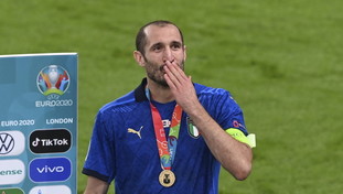 Chiellini? Vince chi non si inginocchia. La clamorosa confessione che spacca il Pd