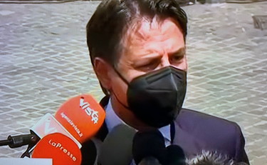 Non vogliamo l'impunità, Conte avverte Draghi. Che succede ora