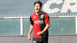 Attacco all'uzbeko: la Roma vuole Shomurodov del Genoa